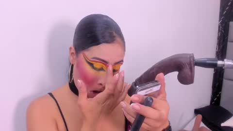 Snapshot of angie_will chatting on October 16, 2025, 9:16 pm A N G I E. online show from October 16, 2025, 9:16 pm