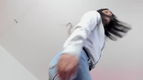 Snapshot of angieebaezz chatting on March 4, 2025, 1:06 pm Angie online show from March 4, 2025, 1:06 pm