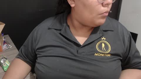 Snapshot of angy_ro12 chatting on January 22, 2025, 9:43 pm angy online show from January 22, 2025, 9:43 pm