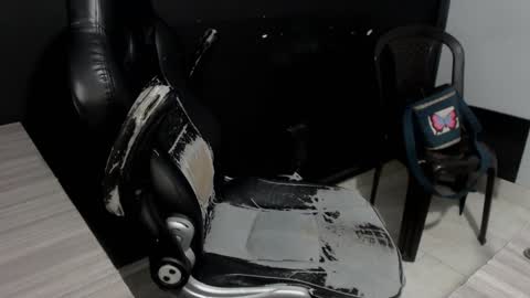 Snapshot of angy_ro12 chatting on January 29, 2025, 12:33 am angy online show from January 29, 2025, 12:33 am