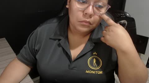 Snapshot of angy_ro12 chatting on January 30, 2025, 1:11 am angy online show from January 30, 2025, 1:11 am