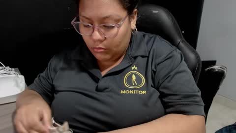 Snapshot of angy_ro12 chatting on February 26, 2025, 11:48 pm angy online show from February 26, 2025, 11:48 pm