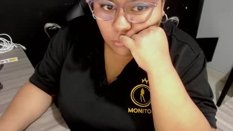 Snapshot of angy_ro12 chatting on March 6, 2025, 11:20 pm angy online show from March 6, 2025, 11:20 pm