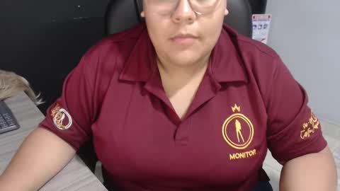 Snapshot of angy_ro12 chatting on November 11, 2025, 9:26 pm angy online show from November 11, 2025, 9:26 pm