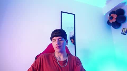 anhonymus online show from October 21, 2025, 3:40 am