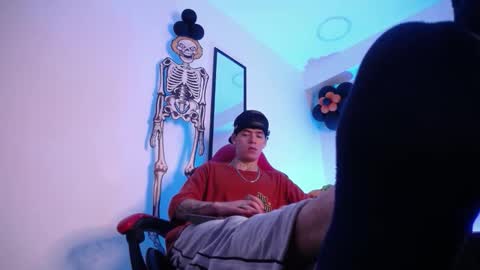 anhonymus online show from October 29, 2025, 3:53 am