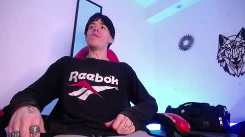 anhonymus online show from November 9, 2025, 3:38 am