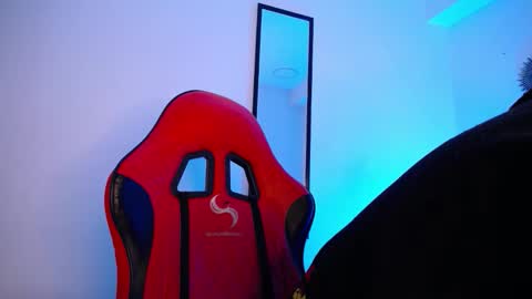 anhonymus online show from November 24, 2025, 3:39 am