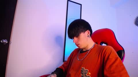 anhonymus online show from November 26, 2025, 3:51 am