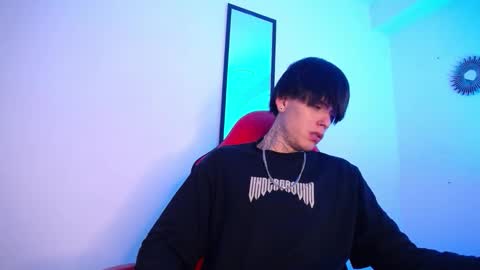 anhonymus online show from November 30, 2025, 4:49 am