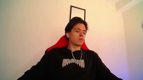 anhonymus online show from December 1, 2025, 3:33 am