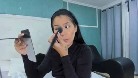 Ania online show from November 22, 2025, 10:09 pm