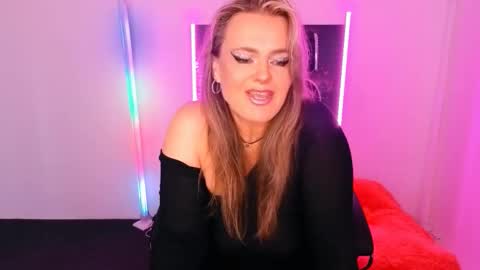 Snapshot of anielafox chatting on September 14, 2025, 7:07 am Aniela online show from September 14, 2025, 7:07 am