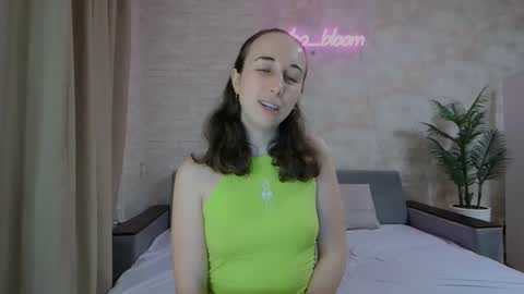 Snapshot of anikabloom chatting on January 13, 2025, 7:00 am anikabloom online show from January 13, 2025, 7:00 am