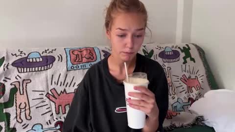 Snapshot of anita__hills chatting on December 24, 2024, 10:22 am anita__hills online show from December 24, 2024, 10:22 am