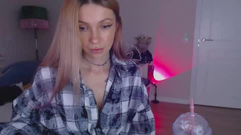 Snapshot of anita_moon_ chatting on October 15, 2025, 4:07 pm anita_moon_ online show from October 15, 2025, 4:07 pm