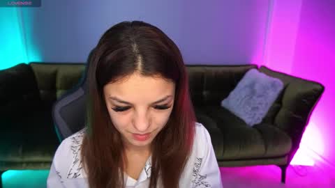 Anita online show from October 13, 2025, 6:13 am