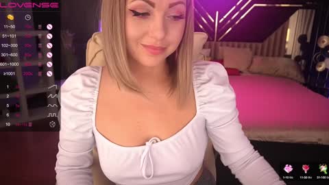 Snapshot of anitalevanta chatting on December 5, 2024, 5:50 pm Anita online show from December 5, 2024, 5:50 pm