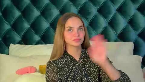 Snapshot of anitaventure chatting on September 21, 2025, 4:25 am AnitaVenture online show from September 21, 2025, 4:25 am