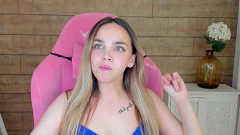 Snapshot of anitaventure chatting on September 26, 2025, 4:44 pm AnitaVenture online show from September 26, 2025, 4:44 pm