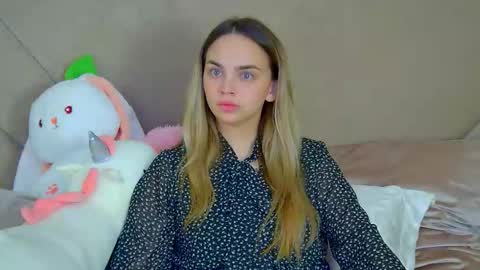 Snapshot of anitaventure chatting on October 15, 2025, 4:45 am AnitaVenture online show from October 15, 2025, 4:45 am