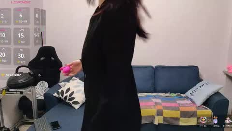 Anja online show from December 21, 2025, 4:14 pm