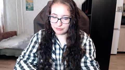 Nameless online show from September 12, 2025, 4:23 am