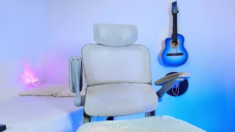 Anky online show from September 23, 2025, 12:02 am