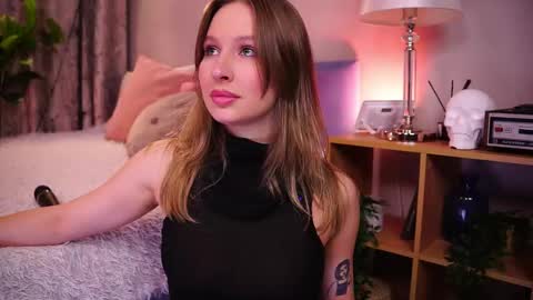 Snapshot of ann__levine chatting on November 4, 2025, 2:38 pm Ann online show from November 4, 2025, 2:38 pm