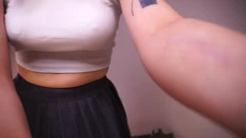 Snapshot of ann__levine chatting on December 4, 2025, 2:37 pm Ann online show from December 4, 2025, 2:37 pm