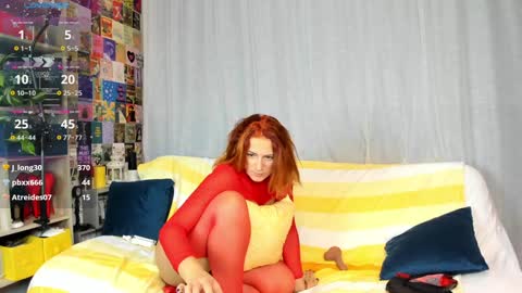 Snapshot of anna127moon chatting on December 8, 2024, 1:36 pm Anna online show from December 8, 2024, 1:36 pm