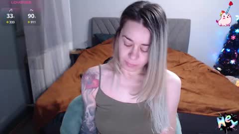 Anadirectgirl online show from December 14, 2024, 10:45 am