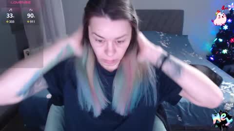 Anadirectgirl online show from December 23, 2024, 9:16 am