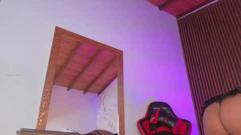 Snapshot of anna_beneet chatting on September 27, 2025, 12:21 pm anna_beneet online show from September 27, 2025, 12:21 pm