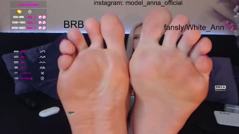 Snapshot of anna_bonbon chatting on November 19, 2025, 1:00 pm anna_bonbon online show from November 19, 2025, 1:00 pm