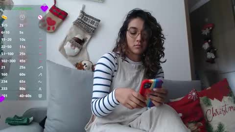 Snapshot of anna_dlove_cam chatting on December 23, 2024, 2:50 pm Anna online show from December 23, 2024, 2:50 pm