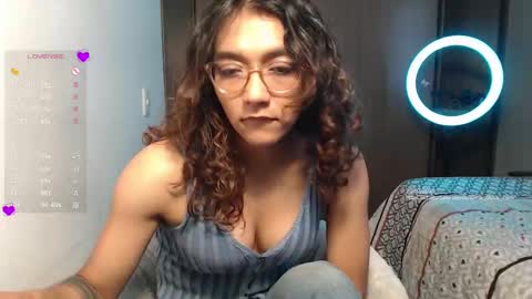 Snapshot of anna_dlove_cam chatting on February 21, 2025, 5:53 pm Anna online show from February 21, 2025, 5:53 pm