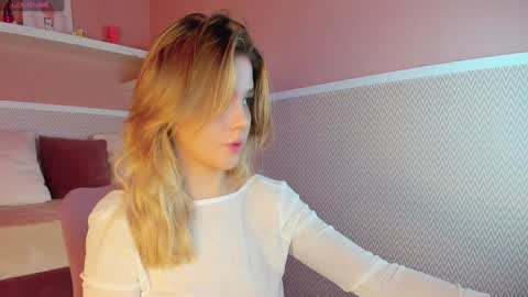 Anna online show from January 10, 2025, 1:32 am