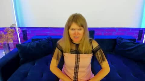 Snapshot of annabel_xxx chatting on November 20, 2025, 6:40 pm Annabel online show from November 20, 2025, 6:40 pm