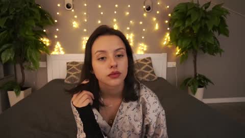 Snapshot of annaelys chatting on January 4, 2025, 4:44 am Anna online show from January 4, 2025, 4:44 am