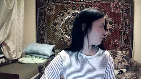 Anna online show from December 20, 2025, 3:52 pm