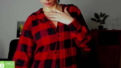 Snapshot of annakillian_kiss chatting on December 2, 2025, 6:30 am Anna online show from December 2, 2025, 6:30 am