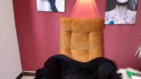 Snapshot of annaperez_ chatting on March 2, 2025, 3:37 pm Anna online show from March 2, 2025, 3:37 pm