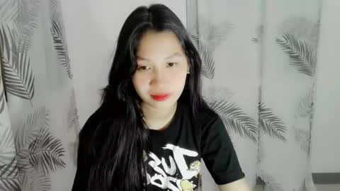 Snapshot of annarot chatting on September 11, 2025, 2:39 pm Riane online show from September 11, 2025, 2:39 pm