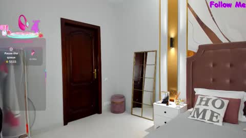 Anna online show from September 11, 2025, 1:17 am