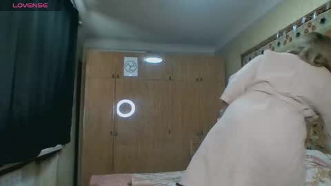 AnnaXLovers online show from September 14, 2025, 10:47 am