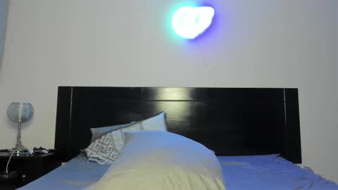 Anna online show from March 10, 2025, 4:28 am