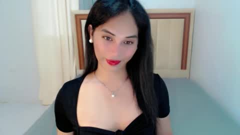 Snapshot of anne_levine chatting on September 17, 2025, 7:43 am SWEET ANNE online show from September 17, 2025, 7:43 am