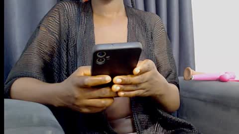 Snapshot of anne_xxxx chatting on October 1, 2025, 12:16 am ann online show from October 1, 2025, 12:16 am