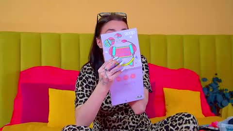 Anne online show from November 19, 2025, 6:46 am